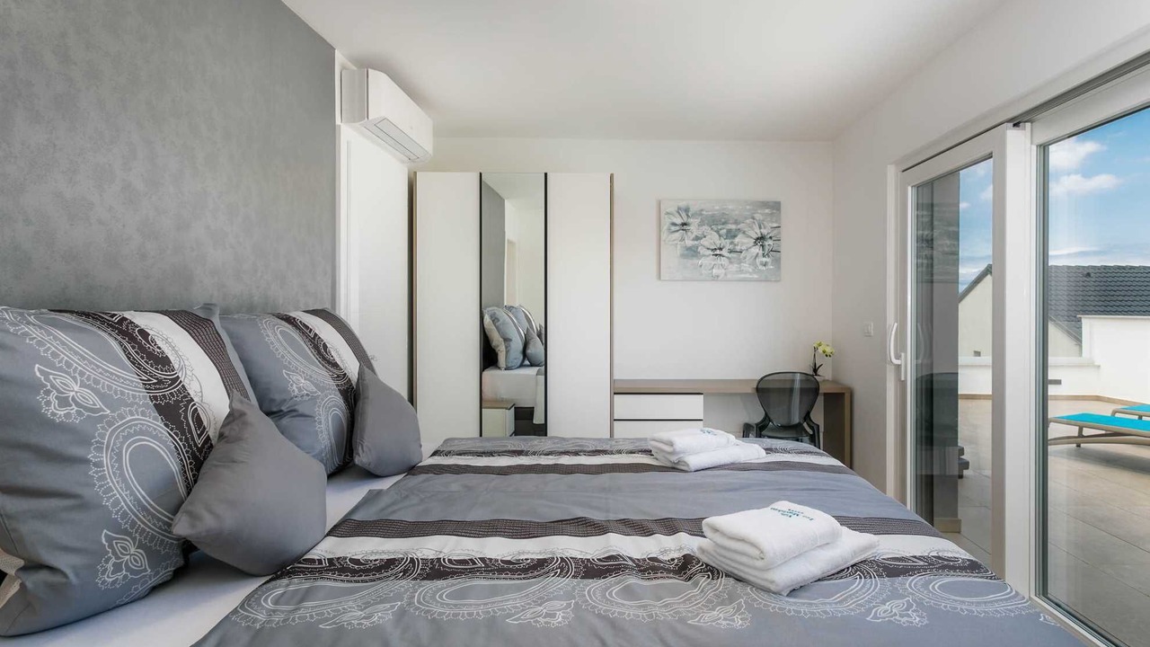 Photo of Bedroom in Malinska-Dubasnica