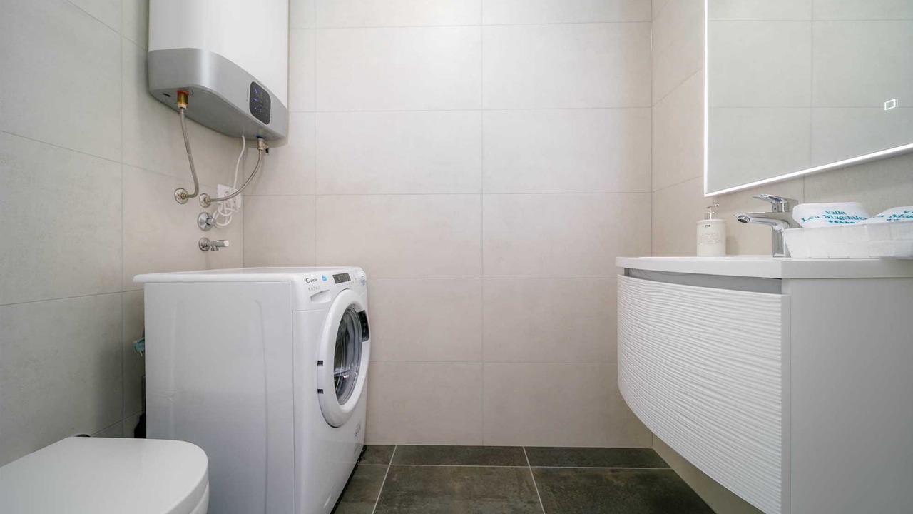 Photo of Bathroom in Malinska-Dubasnica