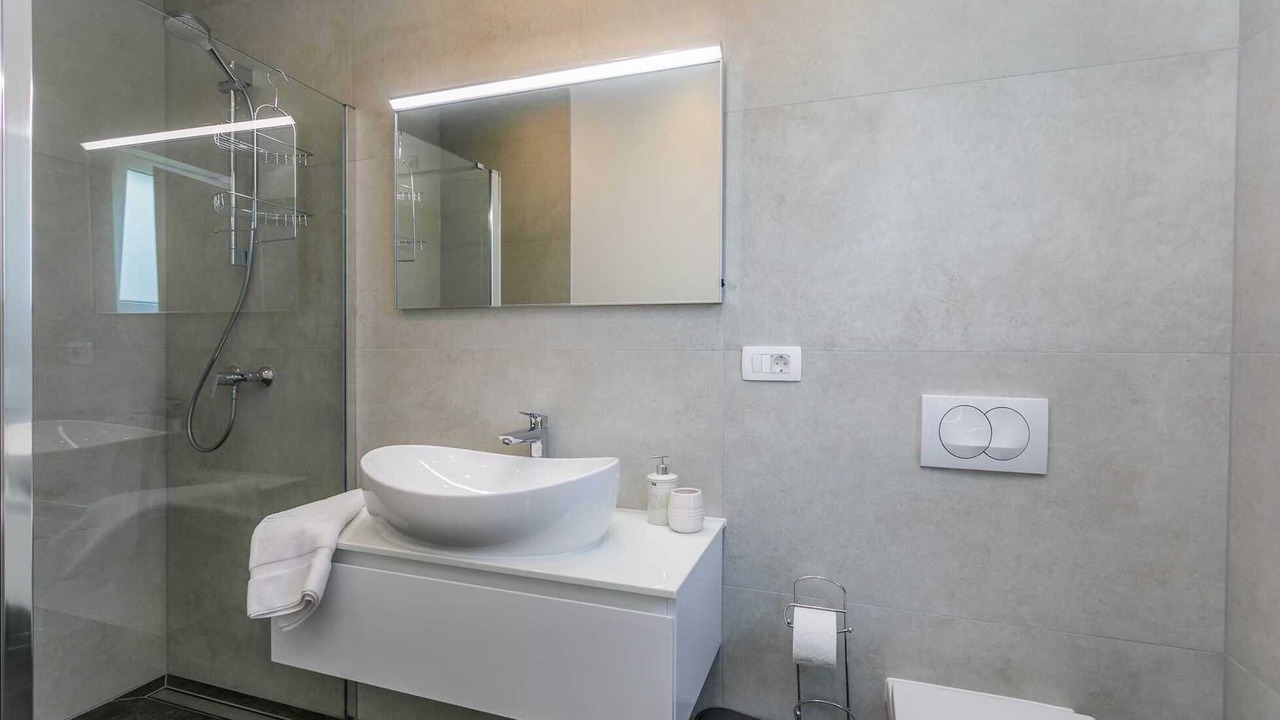 Photo of Bathroom in Malinska-Dubasnica