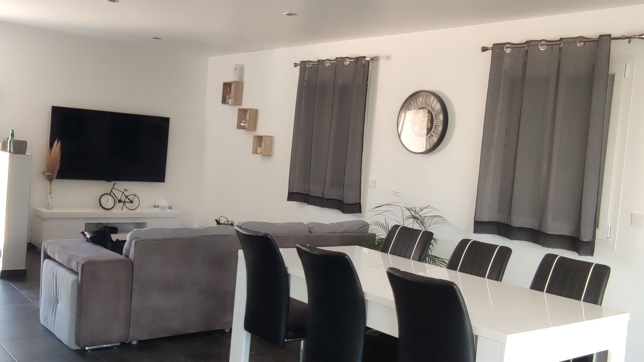 Photo of Others in Villeneuve