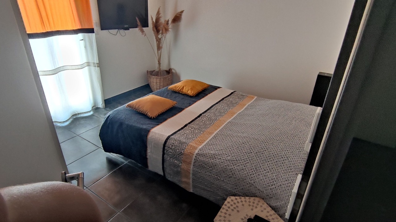 Photo of Bedroom in Villeneuve