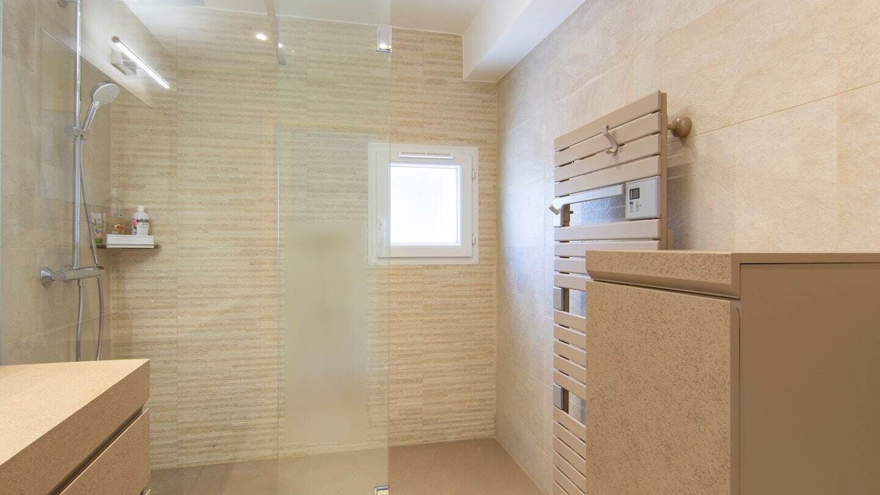 Photo of Bathroom in Bouc-Bel-Air
