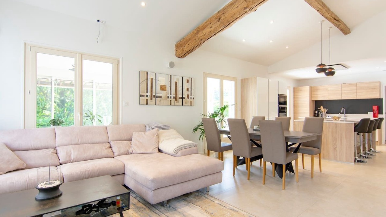 Photo of Livingroom in Bouc-Bel-Air