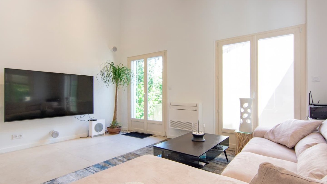 Photo of Livingroom in Bouc-Bel-Air
