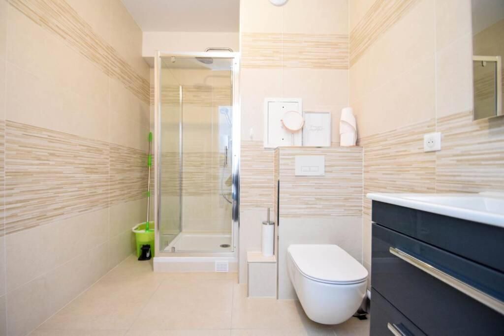 Photo of Bathroom in Rueil-Malmaison