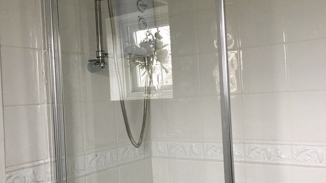 Photo of Bathroom in Vange