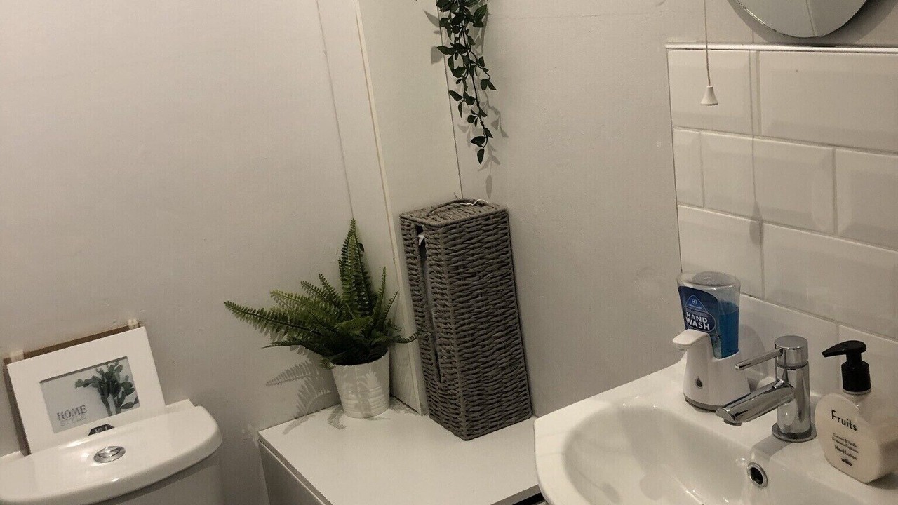 Photo of Bathroom in Vange