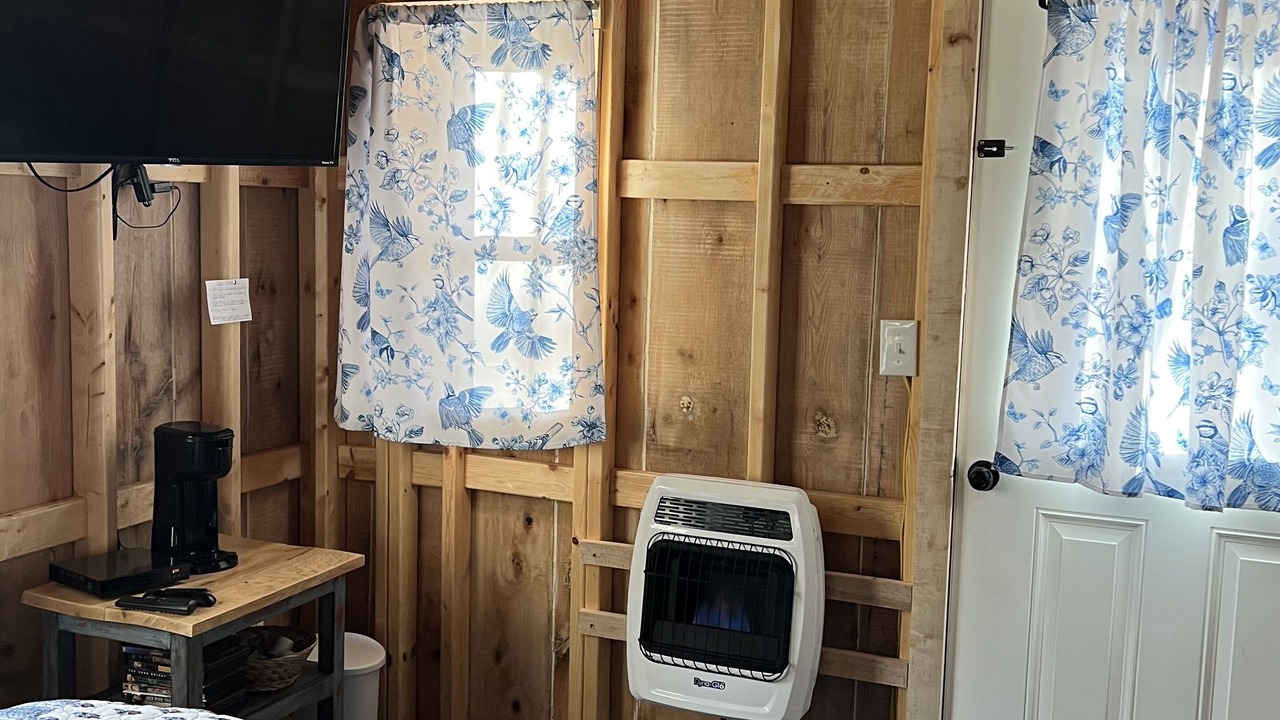 Photo of Bedroom in Gap Mills