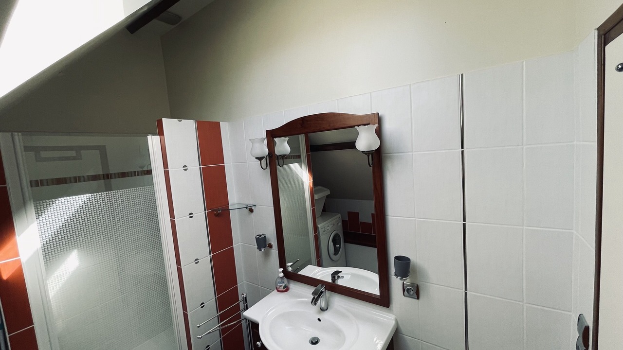 Photo of Bathroom in Esvres