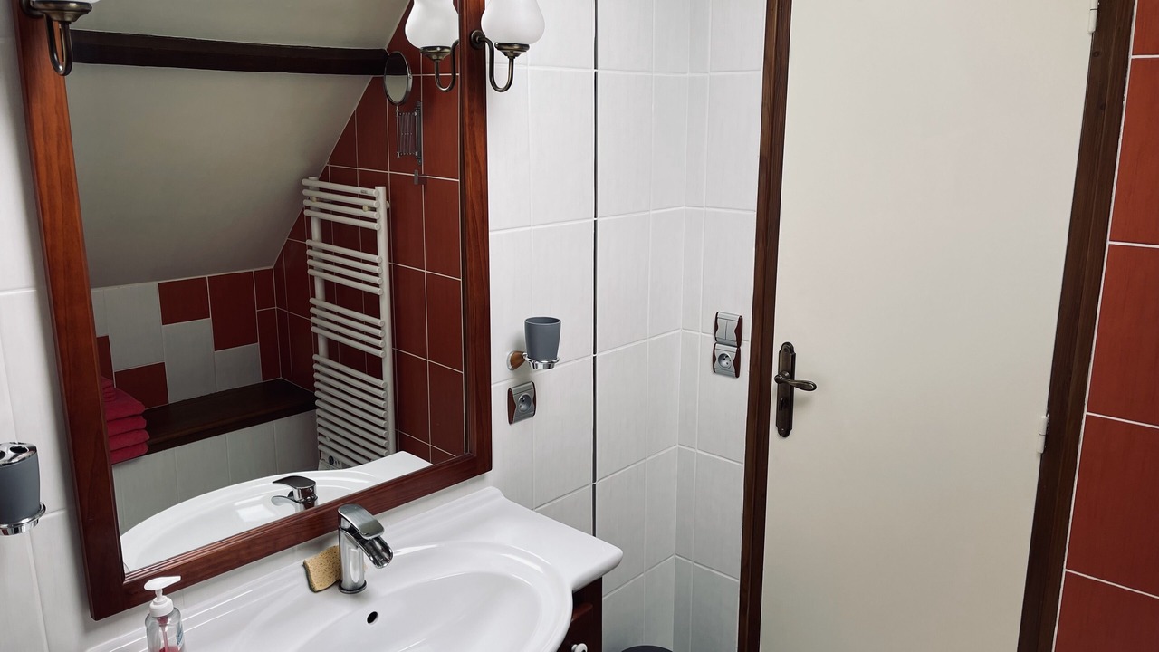 Photo of Bathroom in Esvres