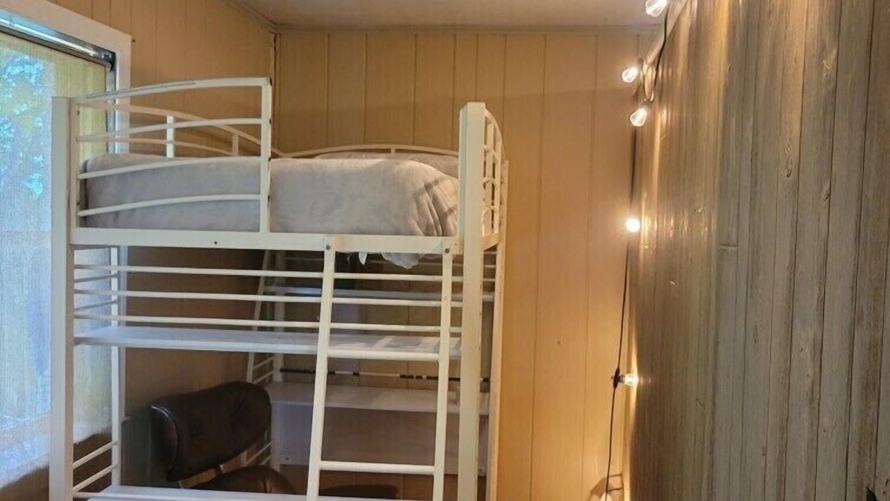 Photo of Bedroom in Putnam Valley