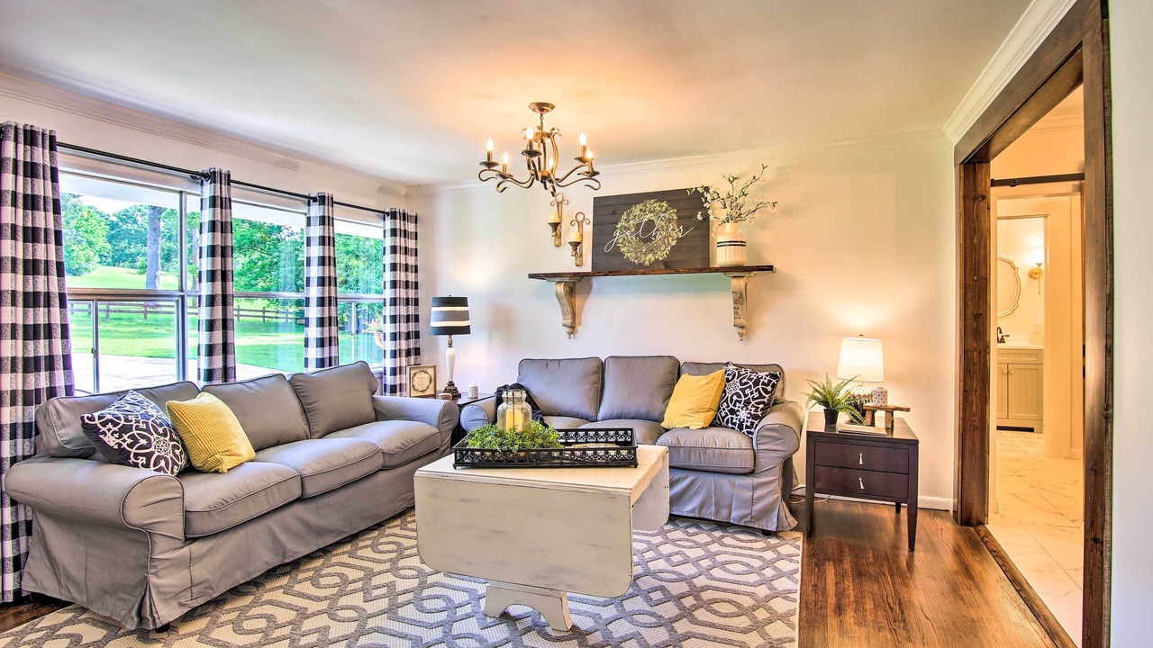 Photo of Livingroom in Tulsa
