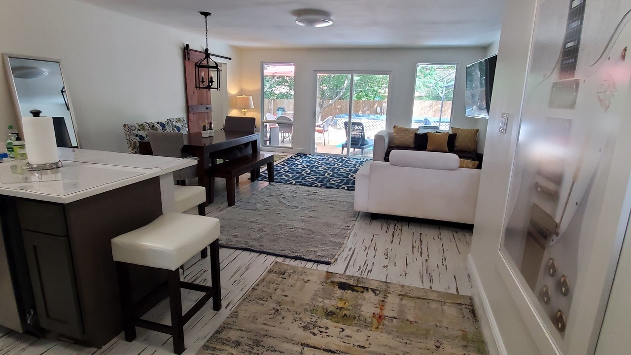 Photo of Livingroom in Austin