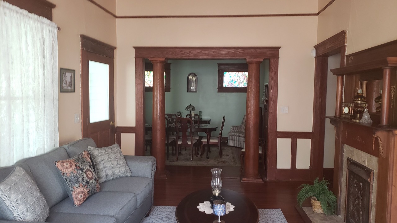 Photo of Livingroom in Stone Mountain Historic Village