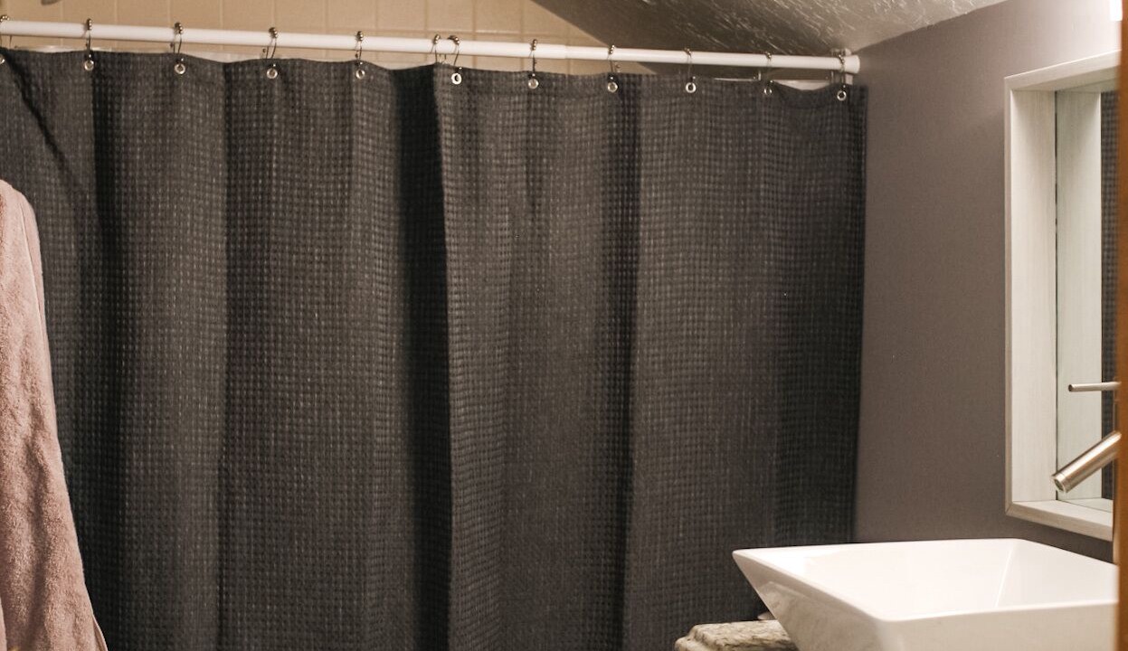 Photo of Bathroom in Sandy