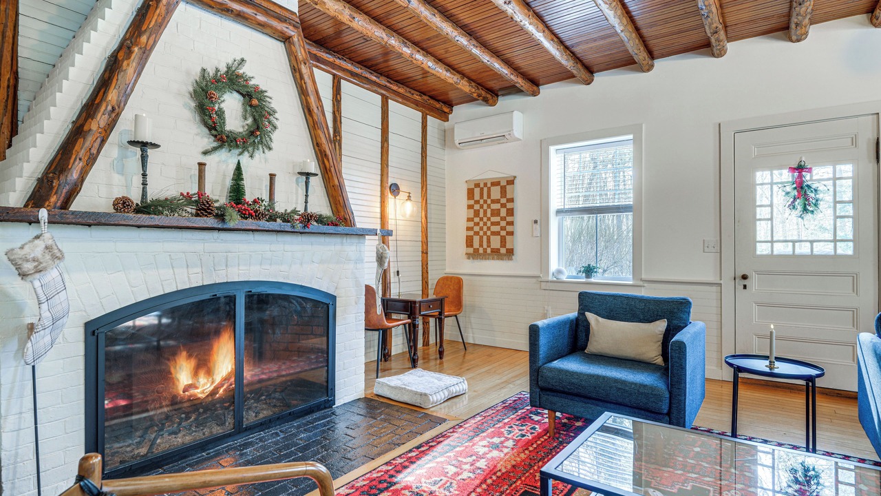 Photo of Livingroom in Jaffrey