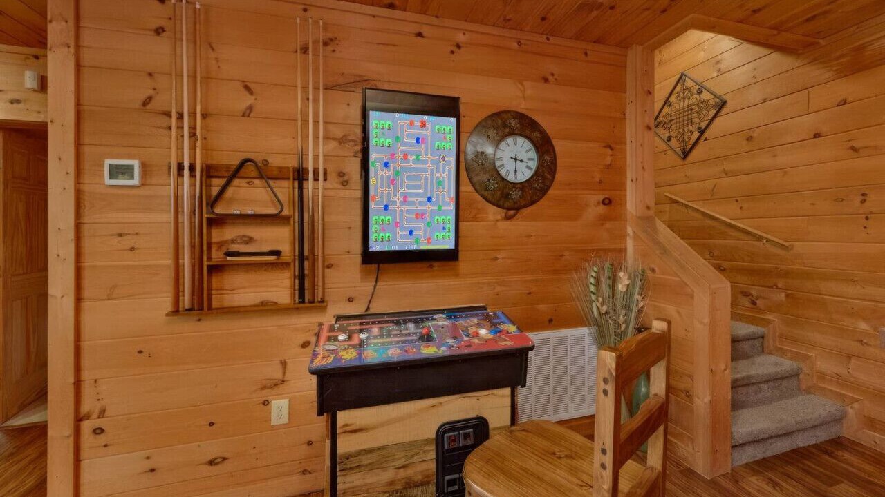 Photo of Bedroom in Chalet Village
