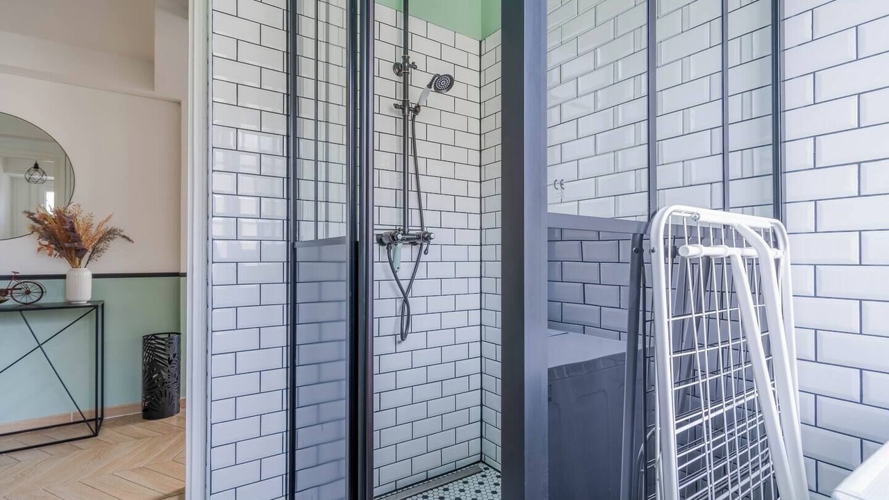 Photo of Bathroom in Saint-Jean Eudes Saint-Gilles