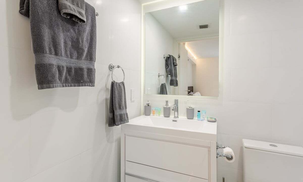 Photo of Bathroom in South Pointe