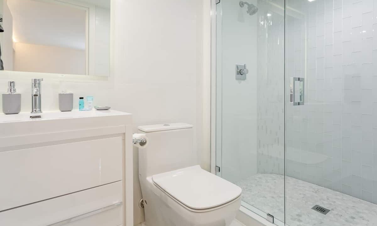 Photo of Bathroom in South Pointe