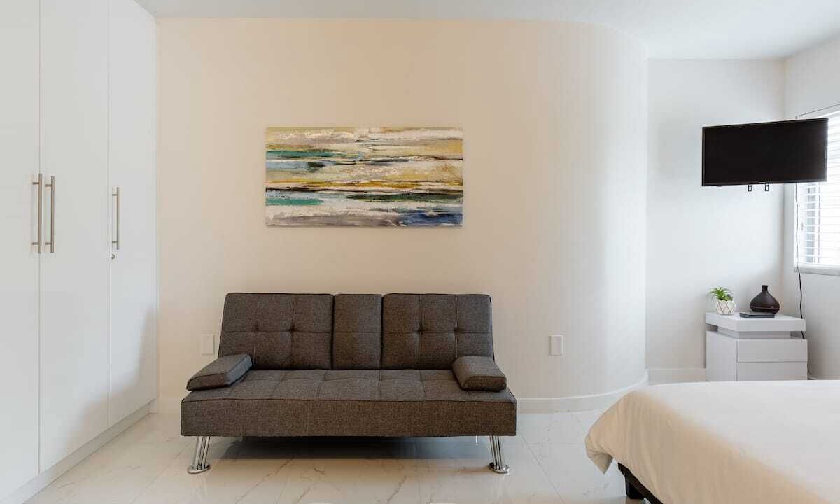 Photo of Bedroom in South Pointe