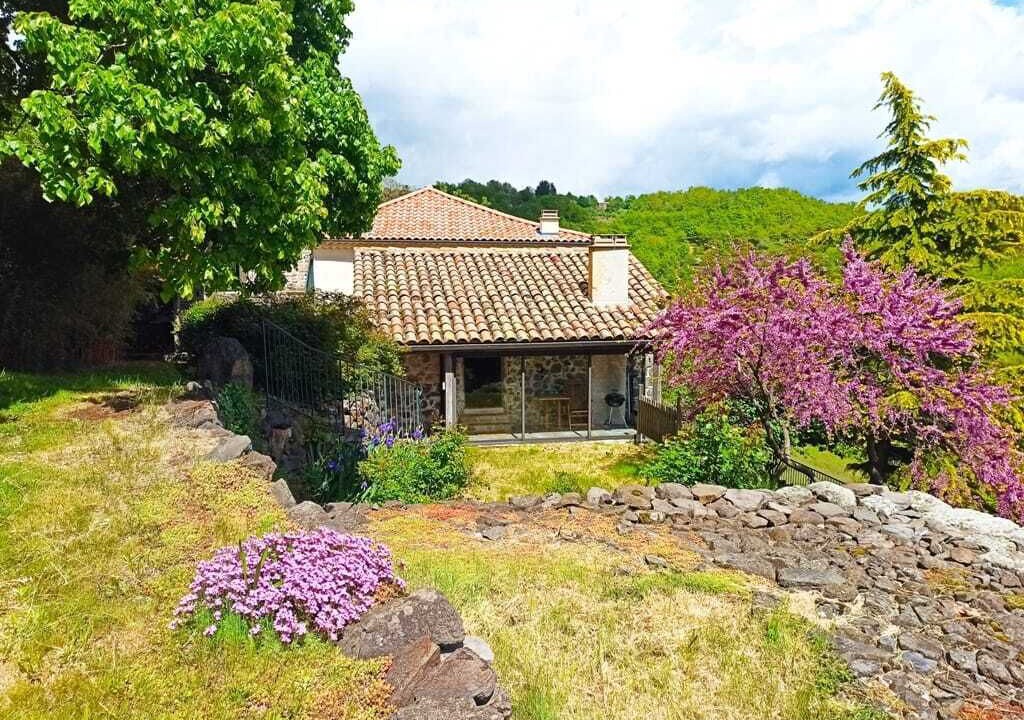 Photo of Outdoor in Pourcheres