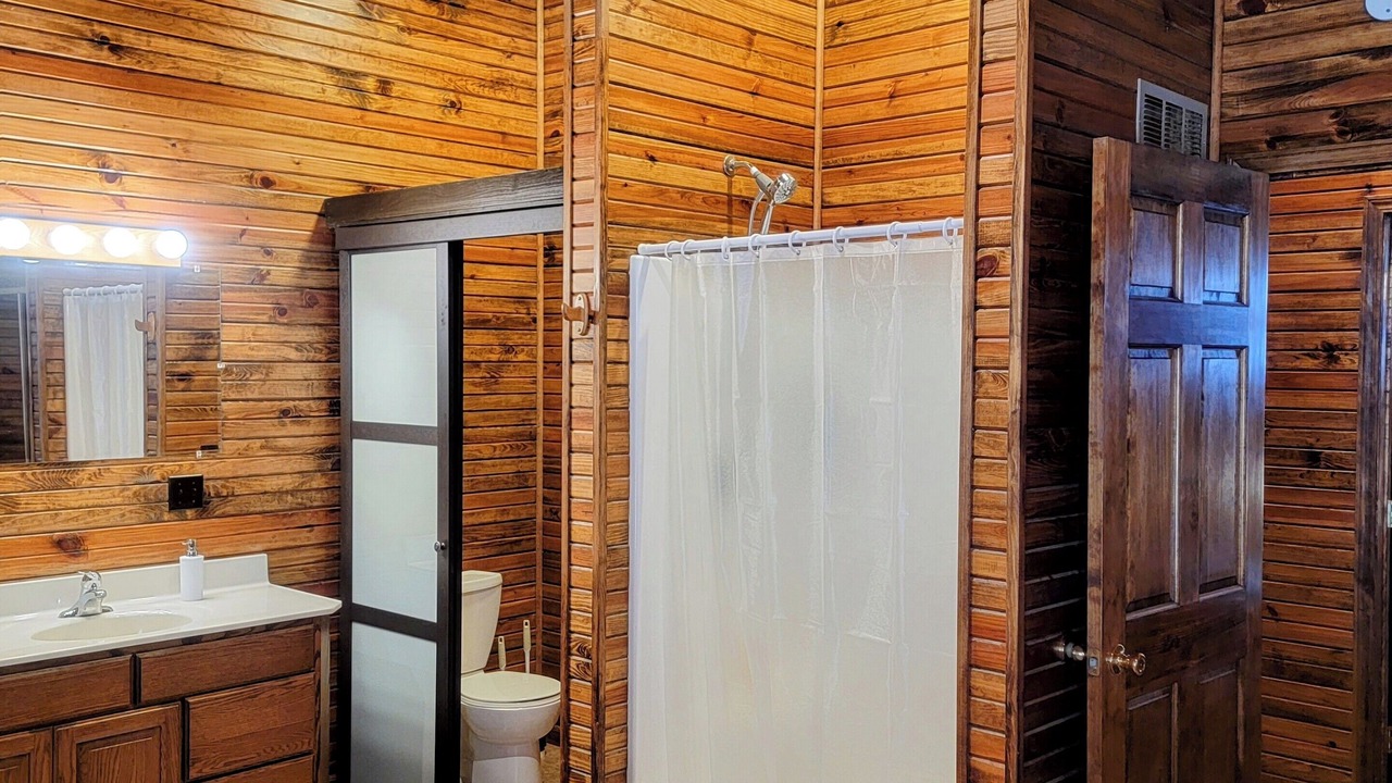 Photo of Bathroom in Eminence