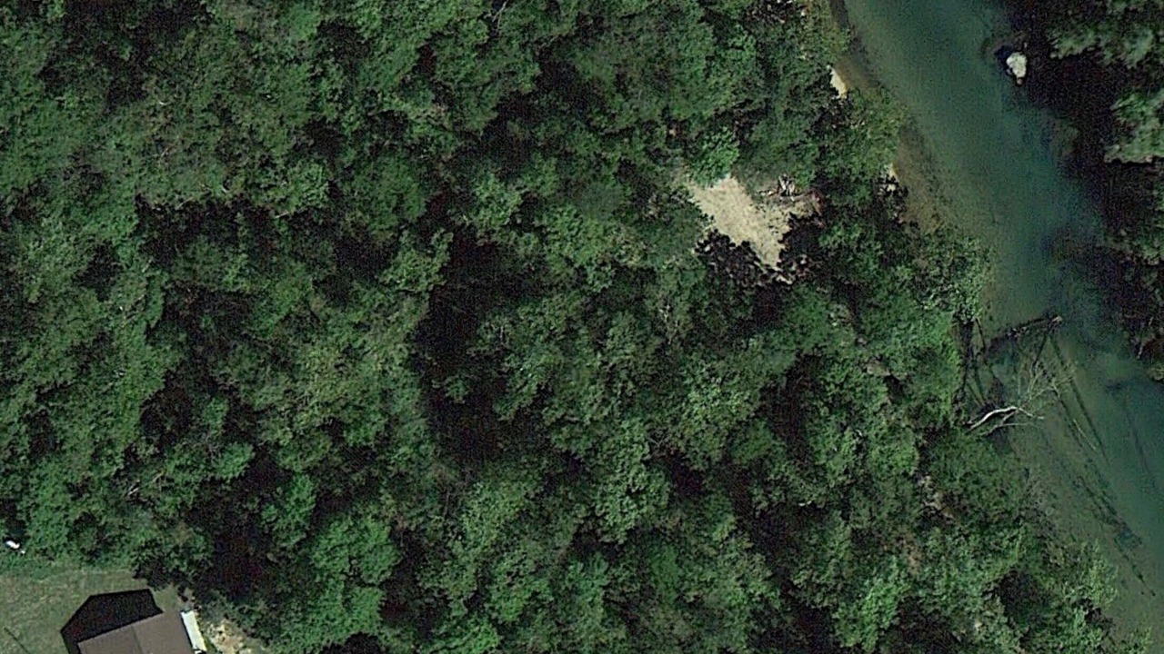 Photo of Others in Eminence