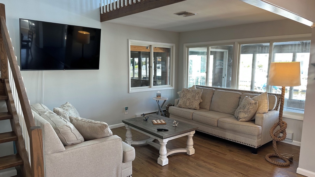 Photo of Livingroom in Beach Haven West