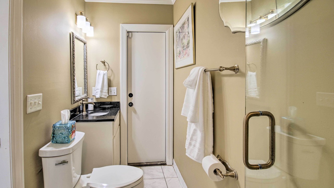 Photo of Bathroom in Chapin