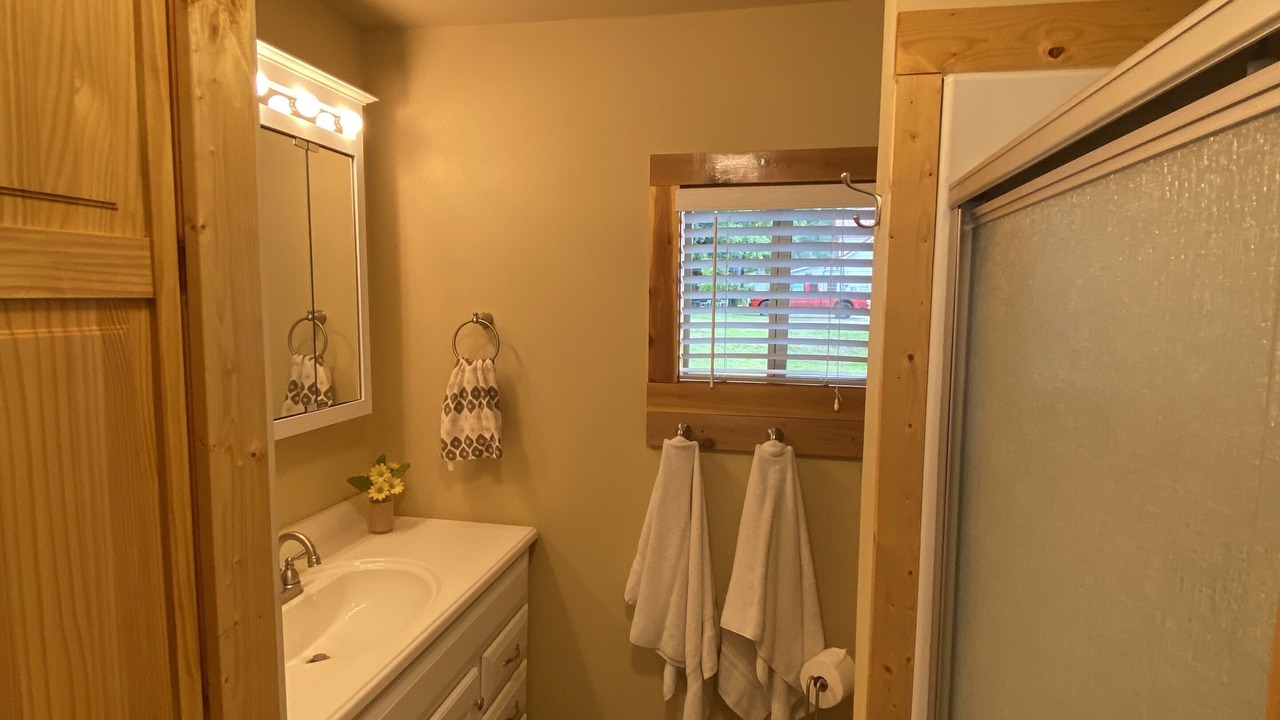 Photo of Bathroom in Alden
