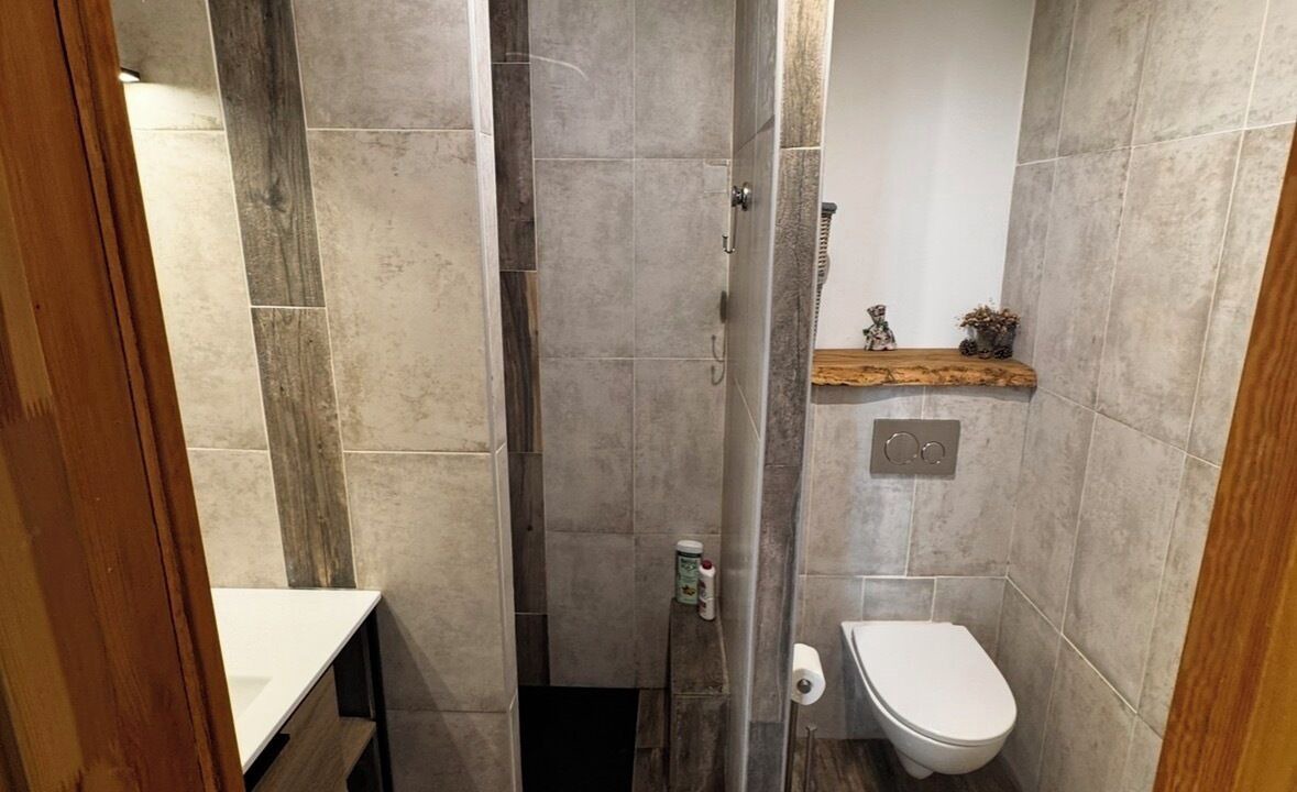 Photo of Bathroom in Saint-Etienne-de-Tinee