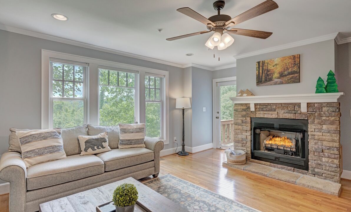 Photo of Livingroom in Foscoe