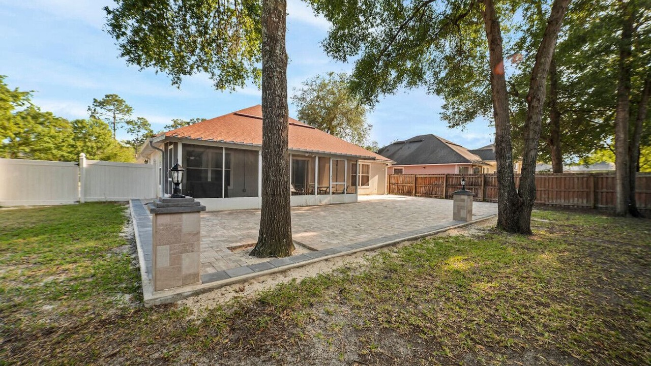 Photo of Outdoor in Northside