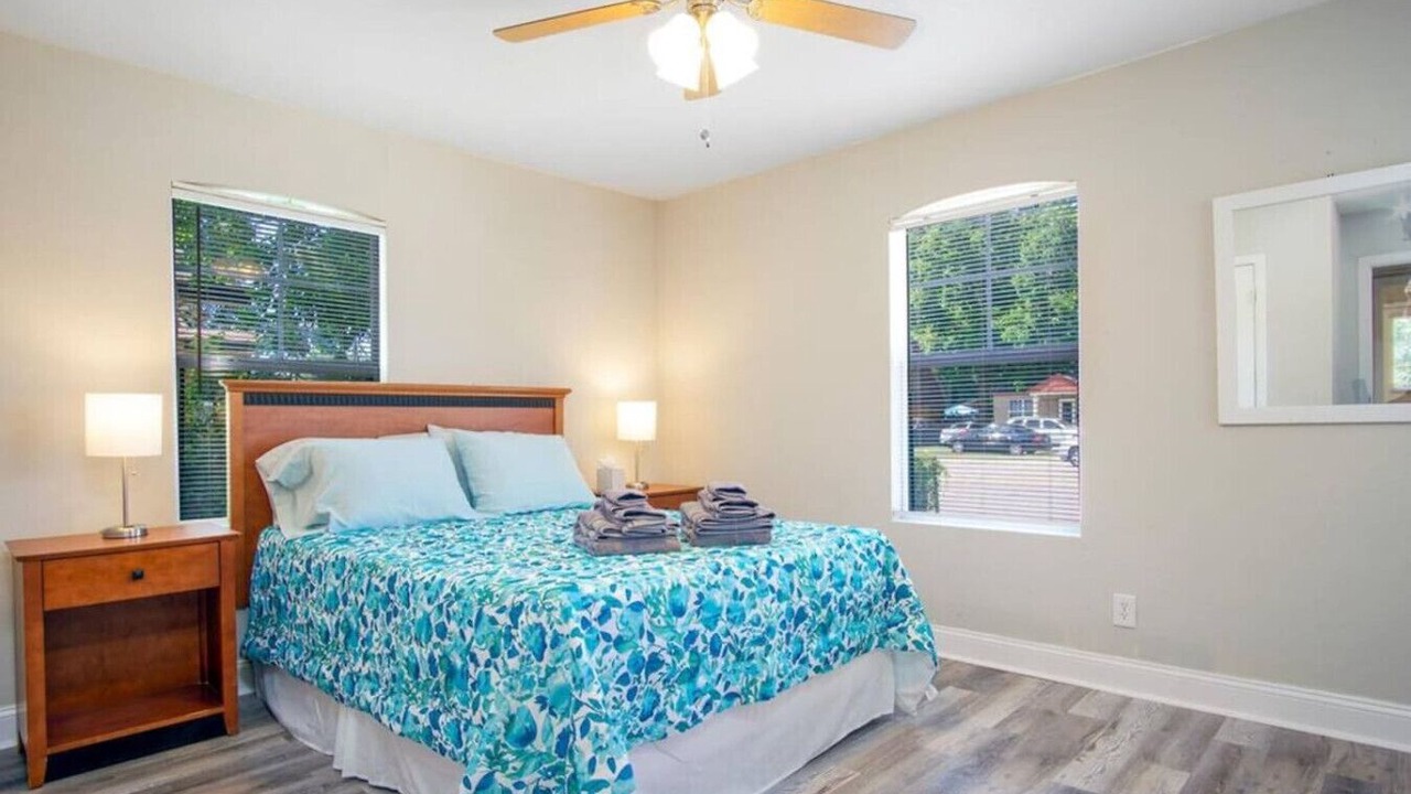 Photo of Bedroom in Lakeshore South