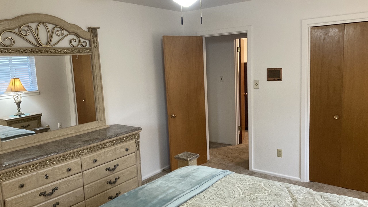 Photo of Bedroom in Roswell