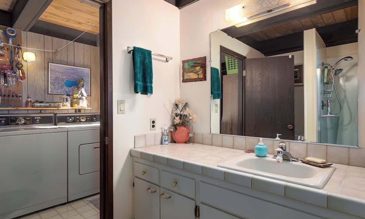 Photo of Bathroom in Tahoma
