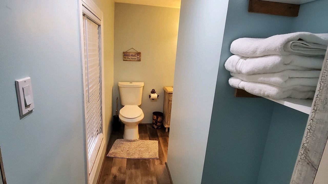 Photo of Bathroom in Conneaut