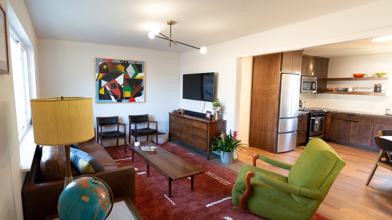 Photo of Livingroom in Downtown