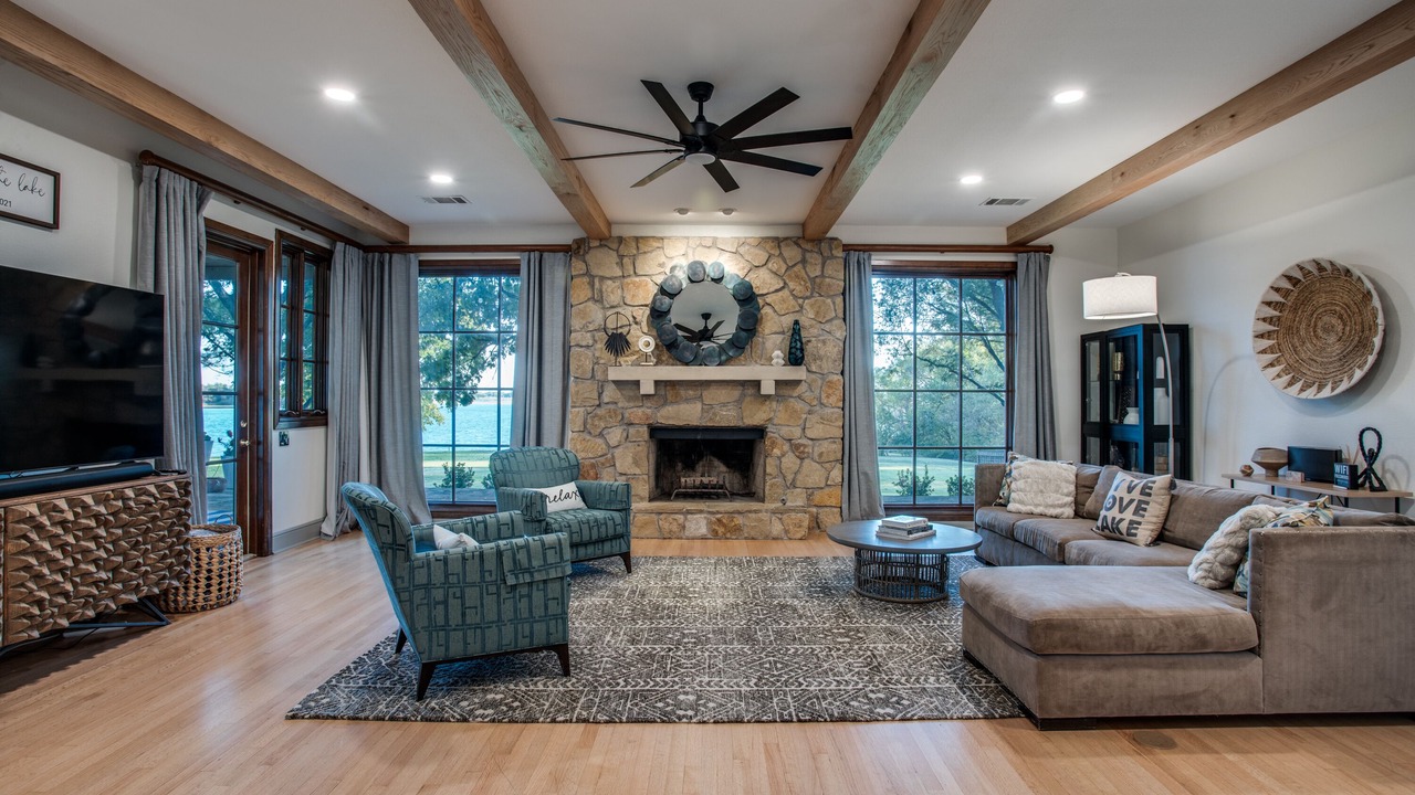 Photo of Livingroom in Little Elm