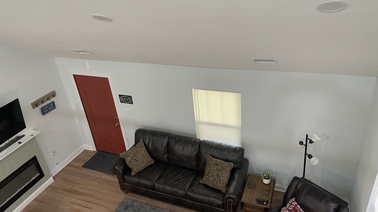 Photo of Livingroom in Gun Barrel City