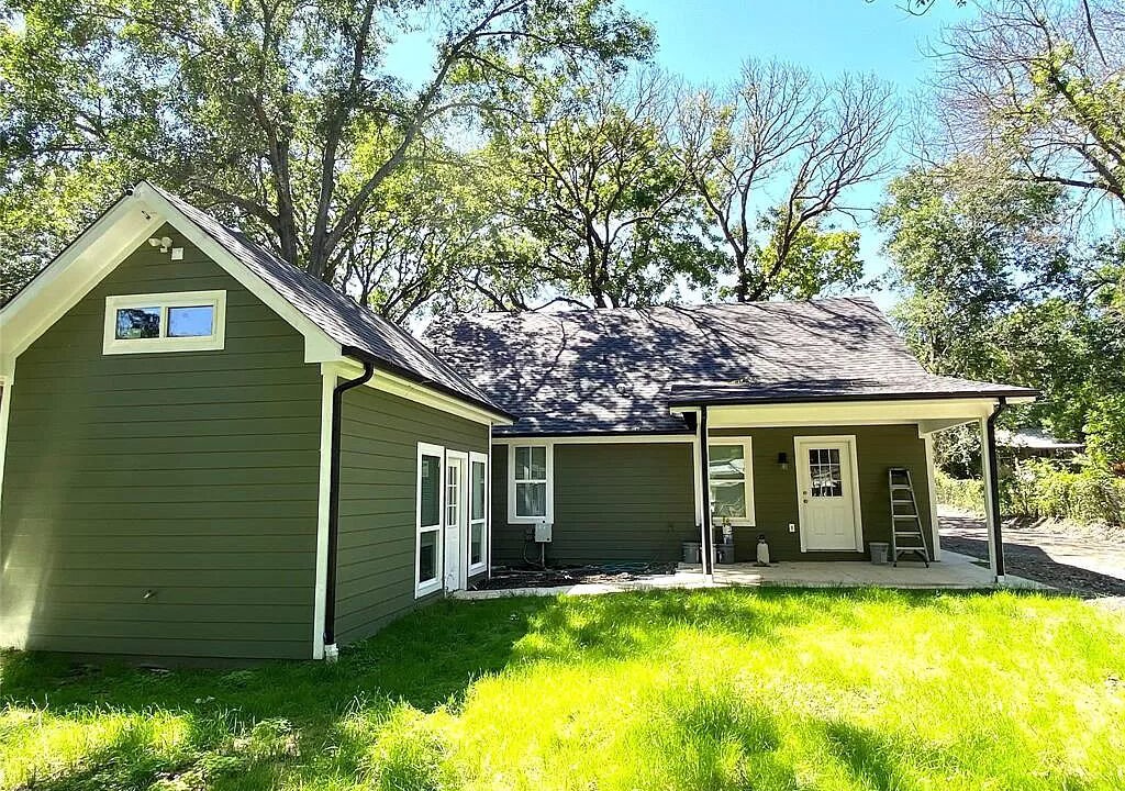 Photo of Outdoor in Gun Barrel City