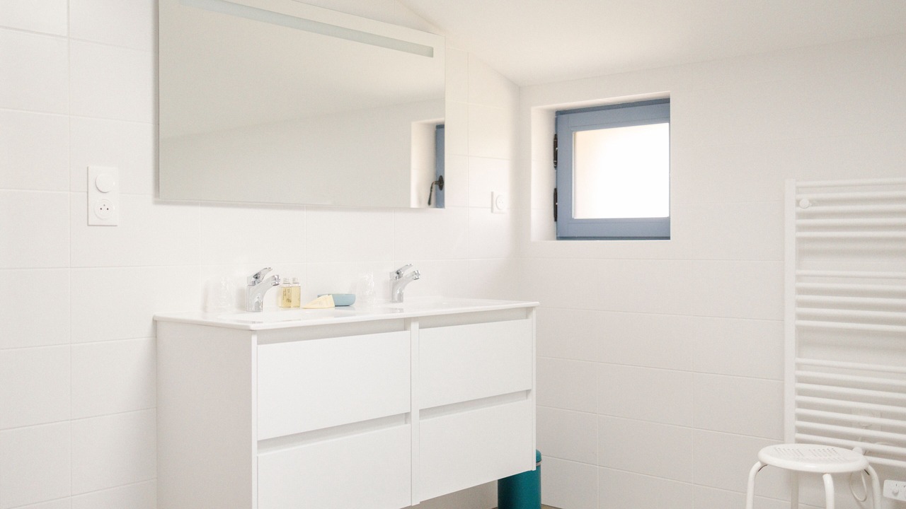Photo of Bathroom in Treize-Vents
