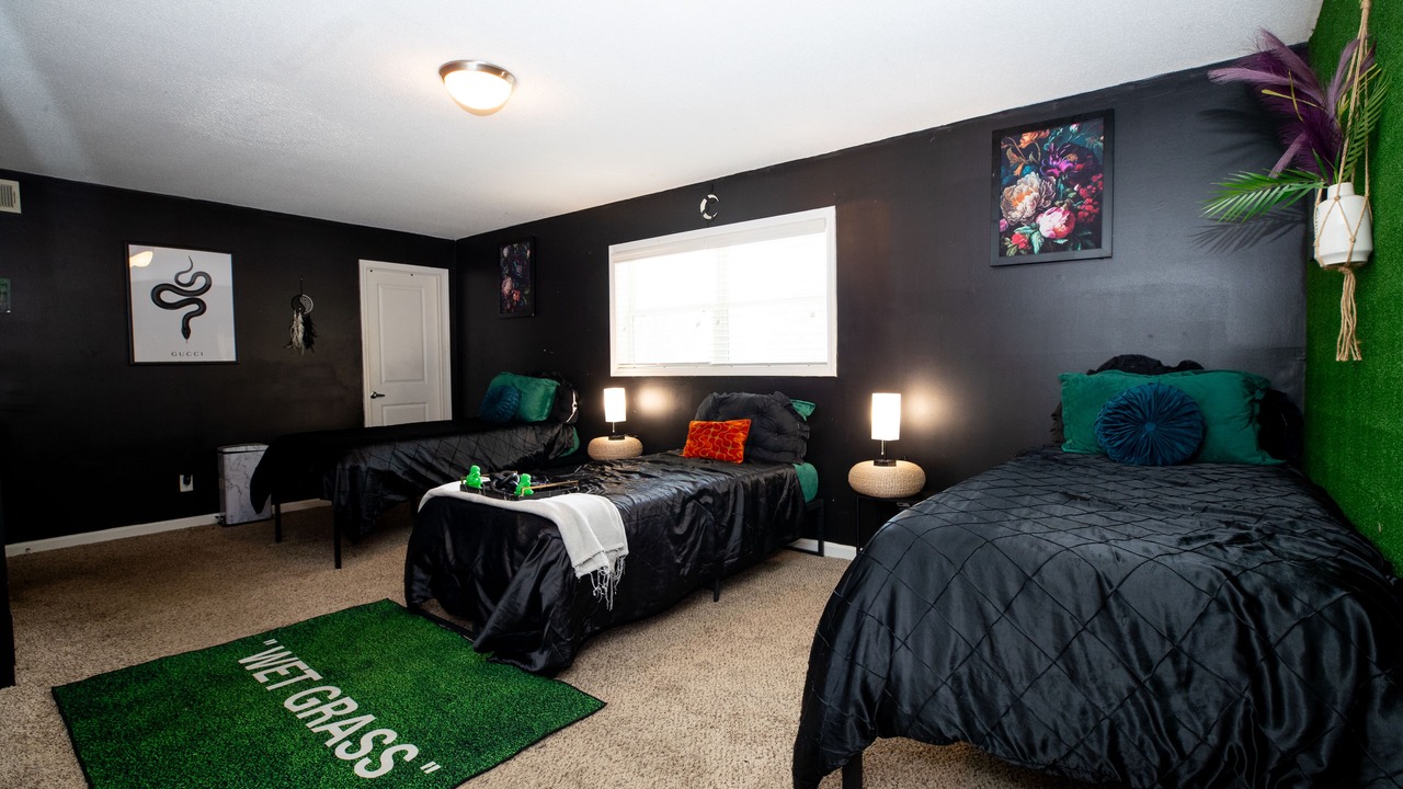 Photo of Bedroom in Loring Heights