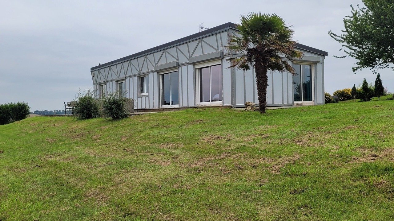 Photo of Outdoor in Neuilly-l'Hopital