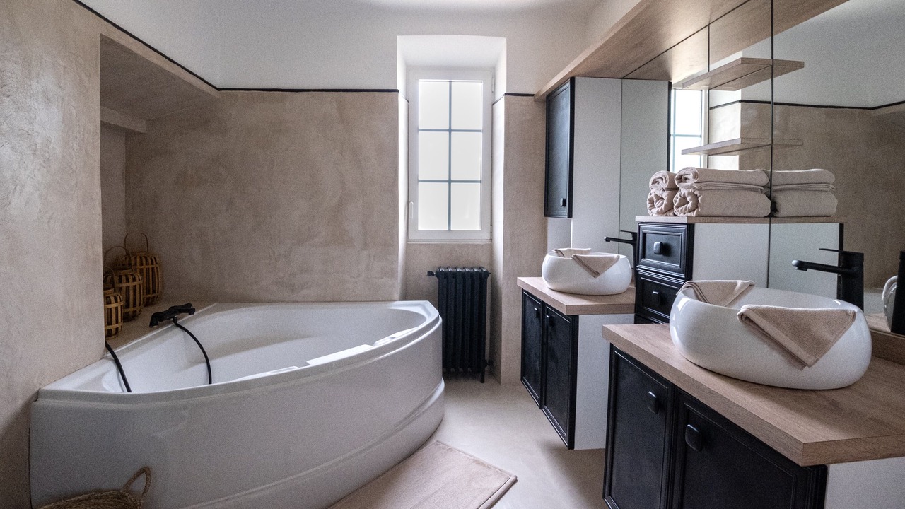 Photo of Bathroom in Les Mees