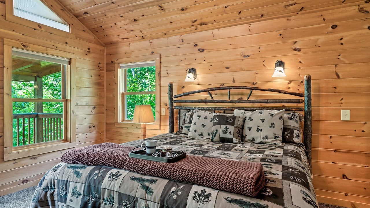 Photo of Bedroom in Gatlinburg - Pigeon Forge