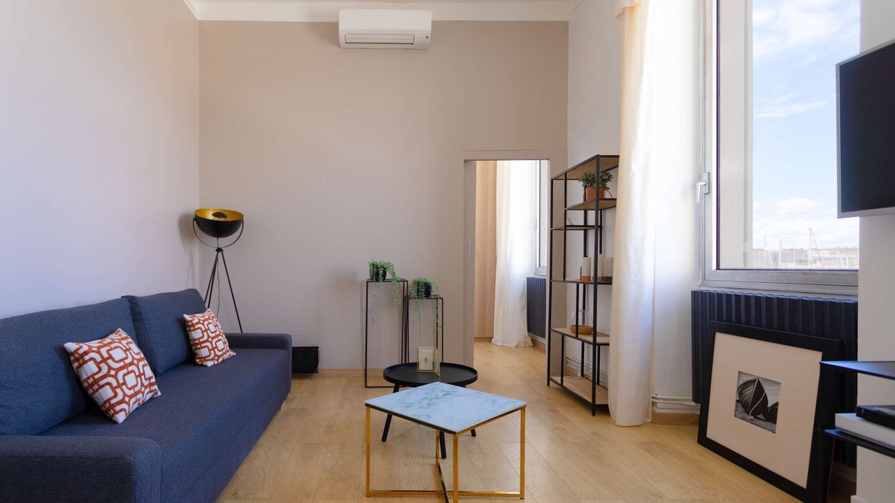 Photo of Livingroom in Saint-Victor