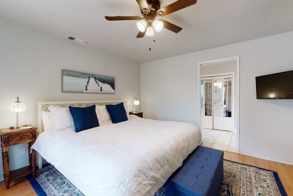 Photo of Bedroom in Brookings