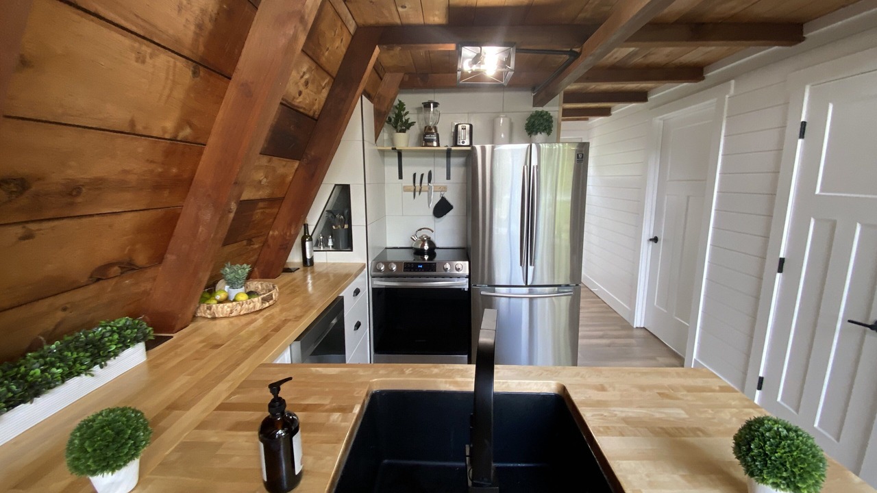 Photo of Kitchen in Six Lakes
